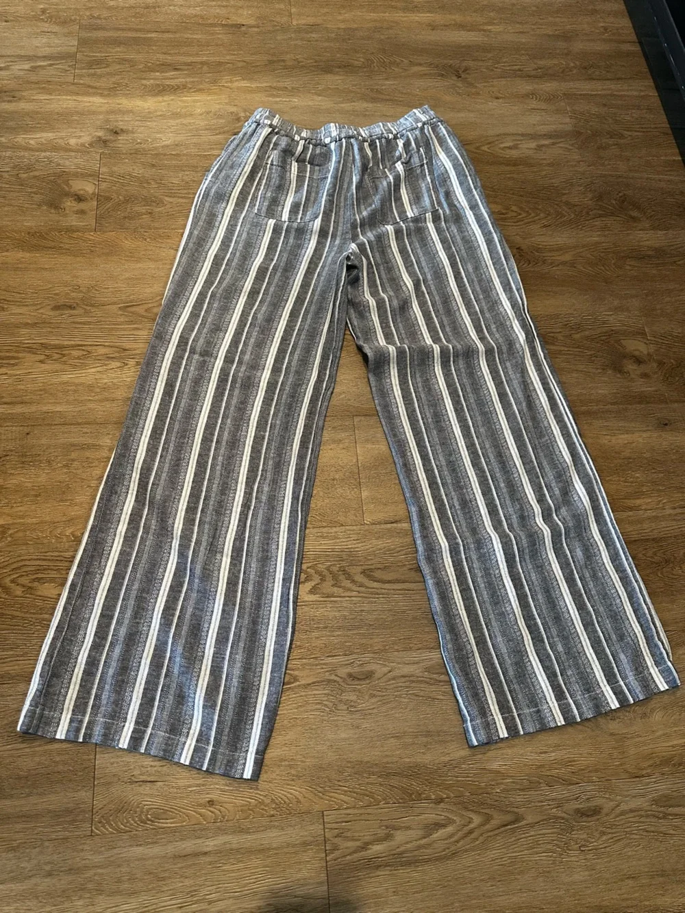 Striped Wide-Leg Women’s Linen Pants - Gray & White